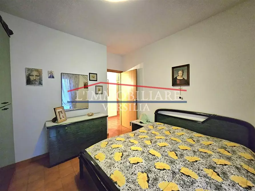 Immagine 17 di Appartamento in vendita  a Massa