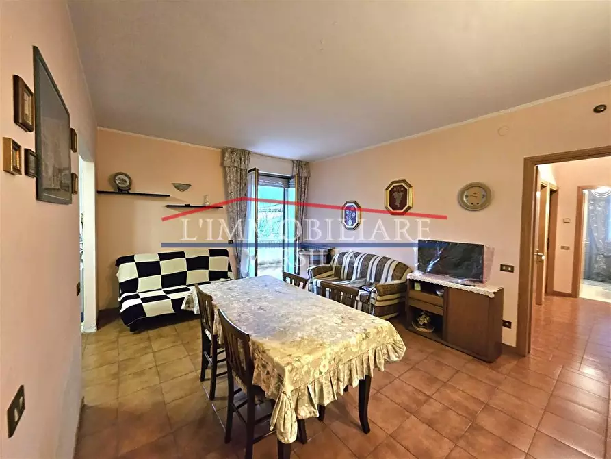 Immagine 4 di Appartamento in vendita  a Massa