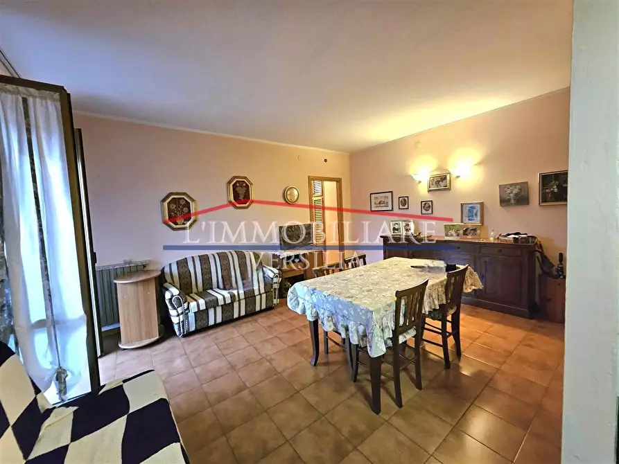 Immagine 5 di Appartamento in vendita  a Massa