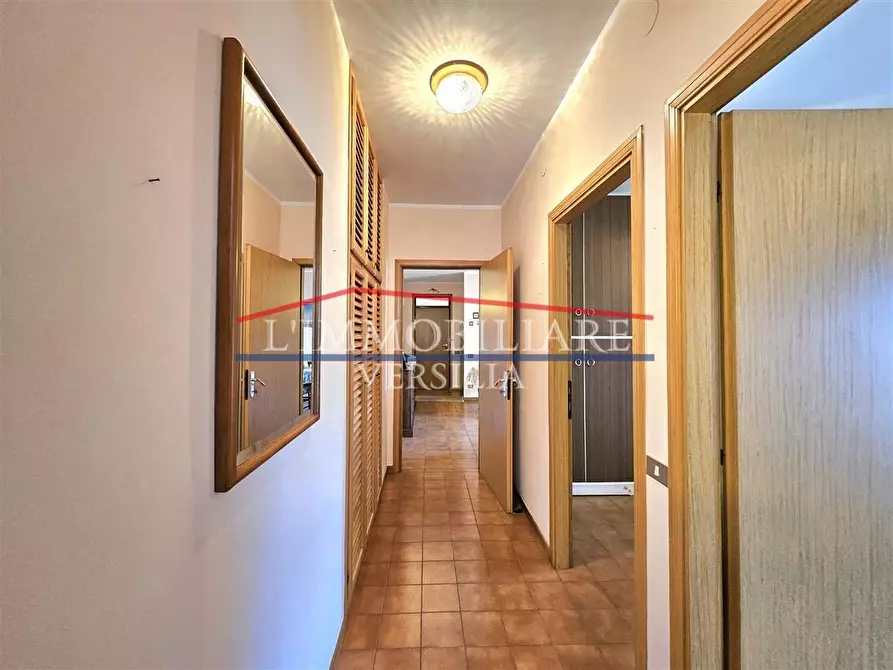 Immagine 36 di Appartamento in vendita  a Massa