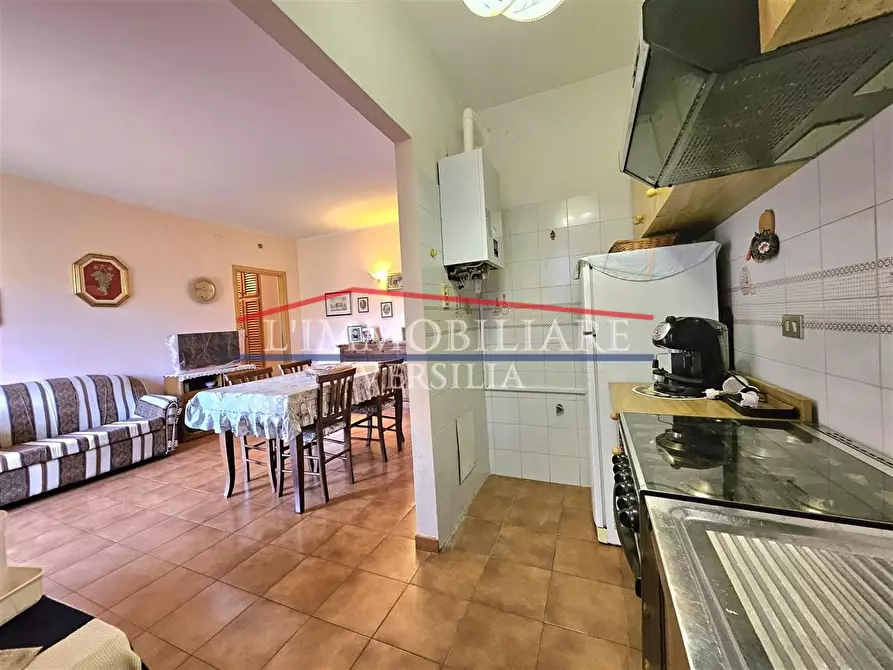 Immagine 25 di Appartamento in vendita  a Massa