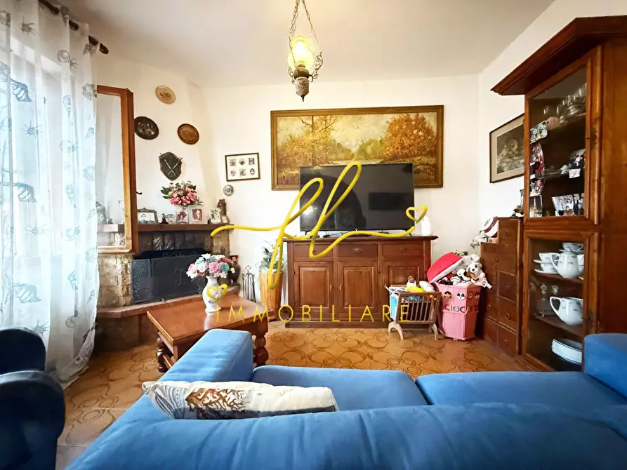 Immagine 2 di Appartamento in vendita  a Rosignano Marittimo