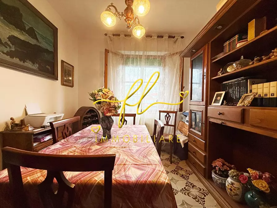 Immagine 12 di Appartamento in vendita  a Rosignano Marittimo