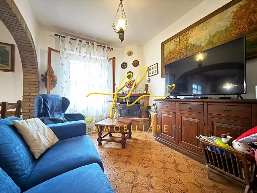 Immagine 3 di Appartamento in vendita  a Rosignano Marittimo