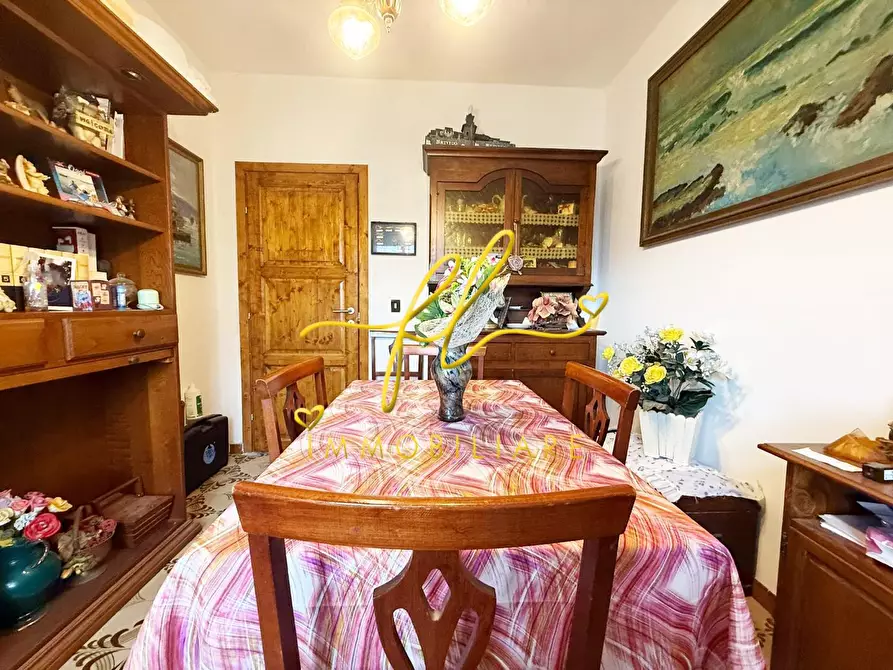 Immagine 11 di Appartamento in vendita  a Rosignano Marittimo