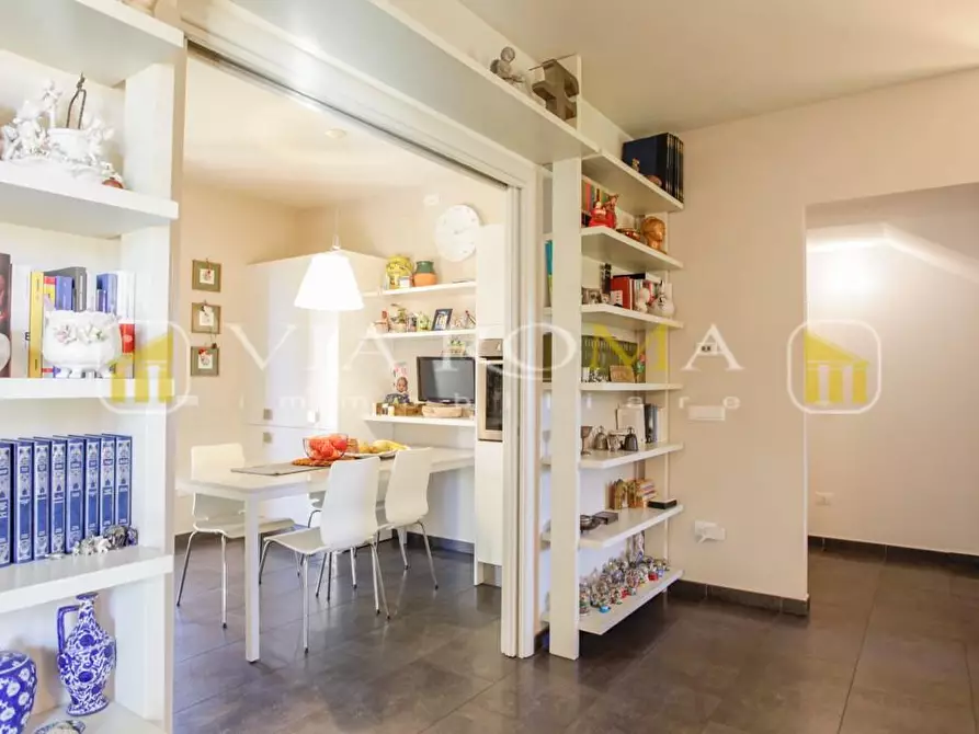 Immagine 11 di Casa trifamiliare in vendita  a Lucca