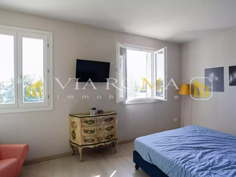 Immagine 24 di Casa trifamiliare in vendita  a Lucca