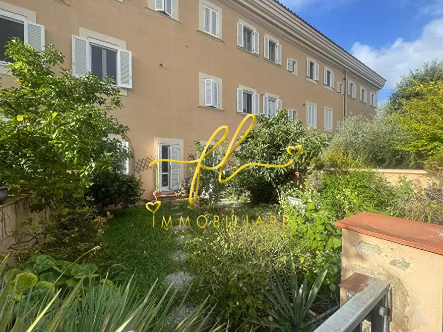 Immagine 6 di Appartamento in vendita  a Livorno