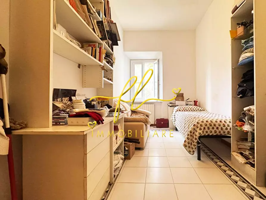 Immagine 10 di Appartamento in vendita  a Livorno