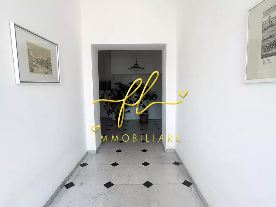 Immagine 15 di Appartamento in vendita  a Livorno