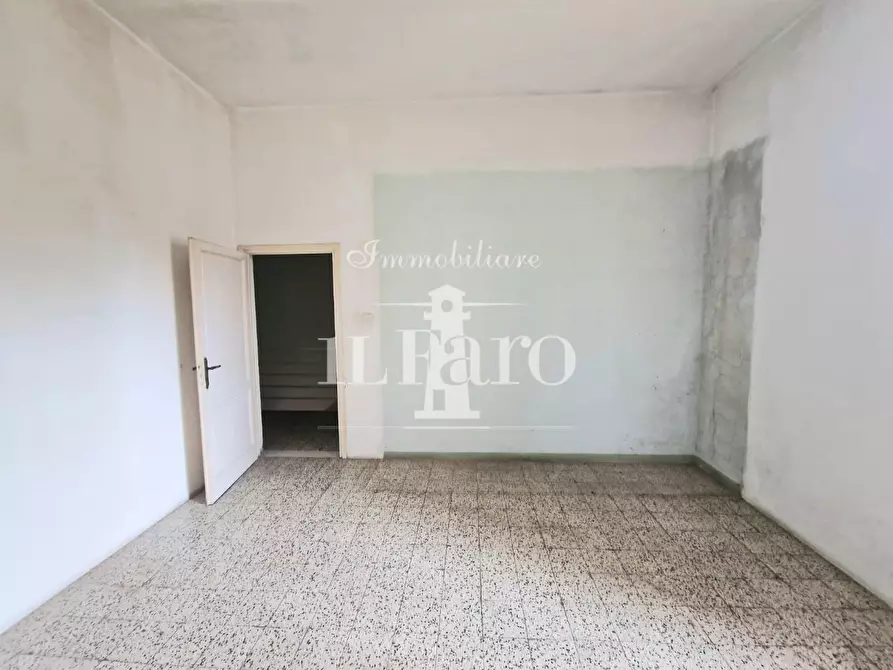 Immagine 18 di Terratetto in vendita  a Campi Bisenzio