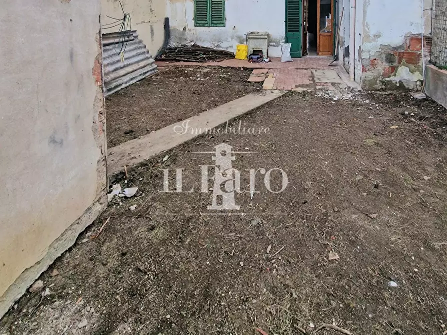 Immagine 4 di Terratetto in vendita  a Campi Bisenzio