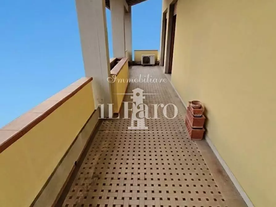 Immagine 41 di Casa indipendente in vendita  a Campi Bisenzio