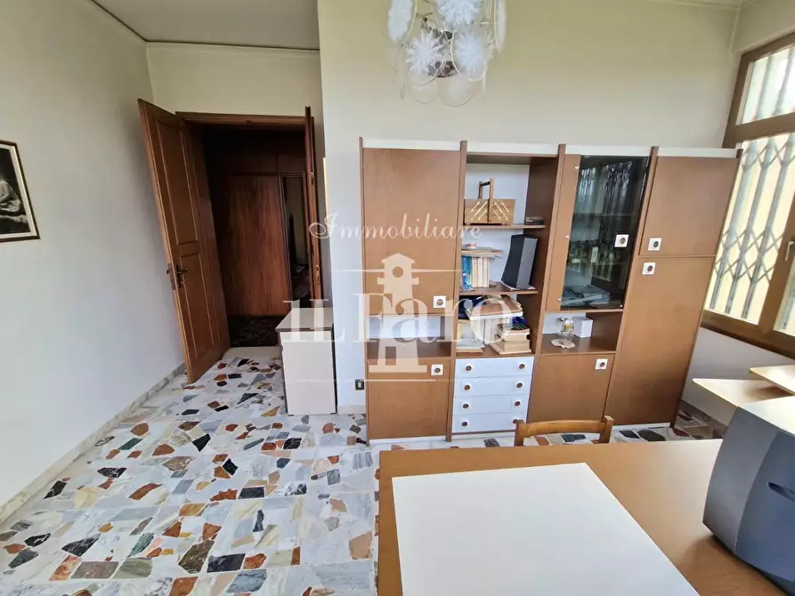 Immagine 18 di Casa indipendente in vendita  a Campi Bisenzio