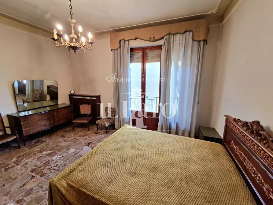 Immagine 36 di Casa indipendente in vendita  a Campi Bisenzio