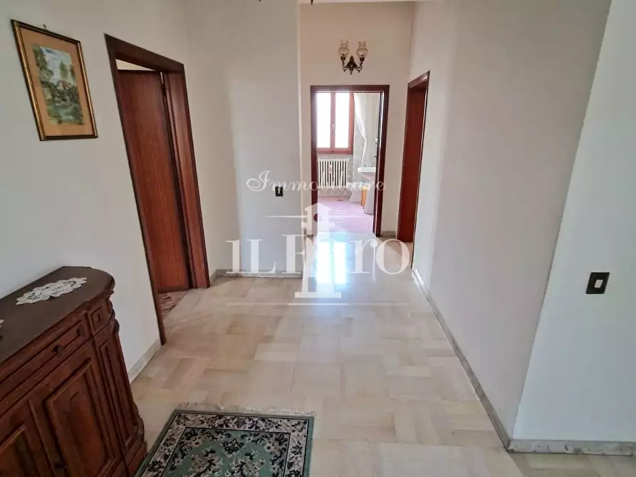 Immagine 32 di Casa indipendente in vendita  a Campi Bisenzio