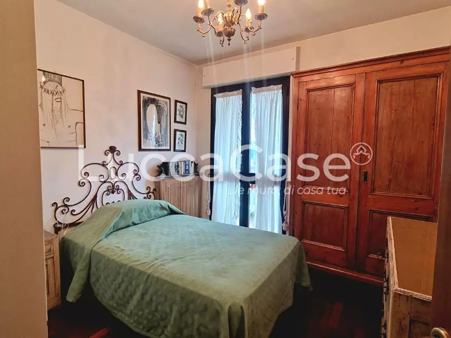 Immagine 35 di Appartamento in vendita  a Lucca