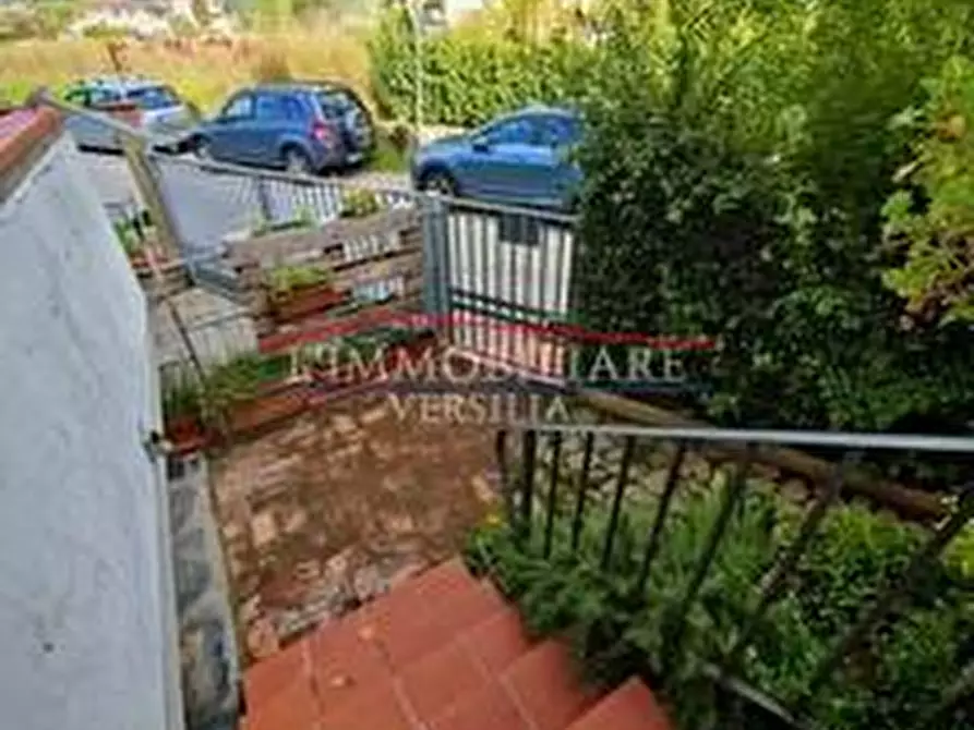 Immagine 4 di Appartamento in vendita  a Massa