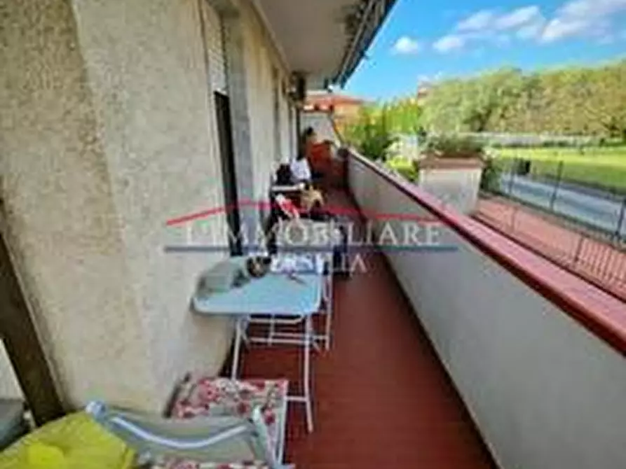 Immagine 6 di Appartamento in vendita  a Massa