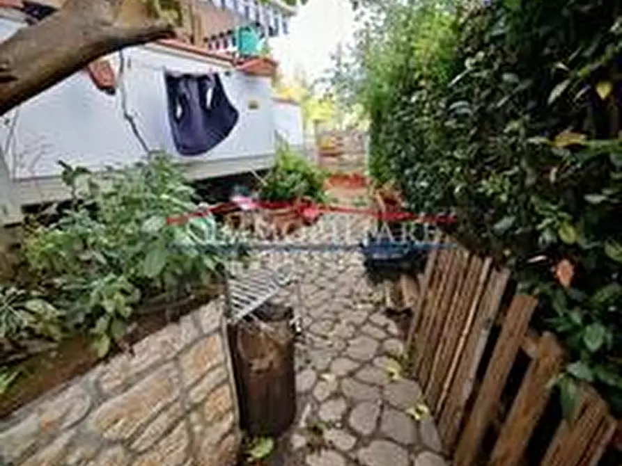 Immagine 1 di Appartamento in vendita  a Massa