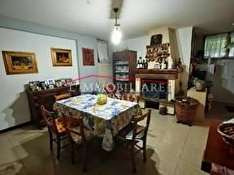 Immagine 19 di Appartamento in vendita  a Massa