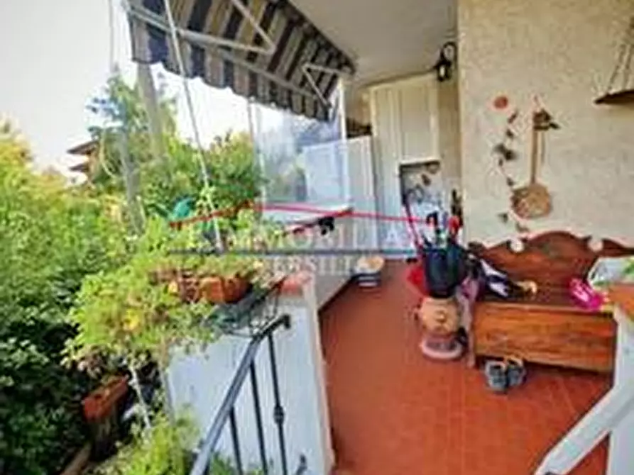 Immagine 3 di Appartamento in vendita  a Massa