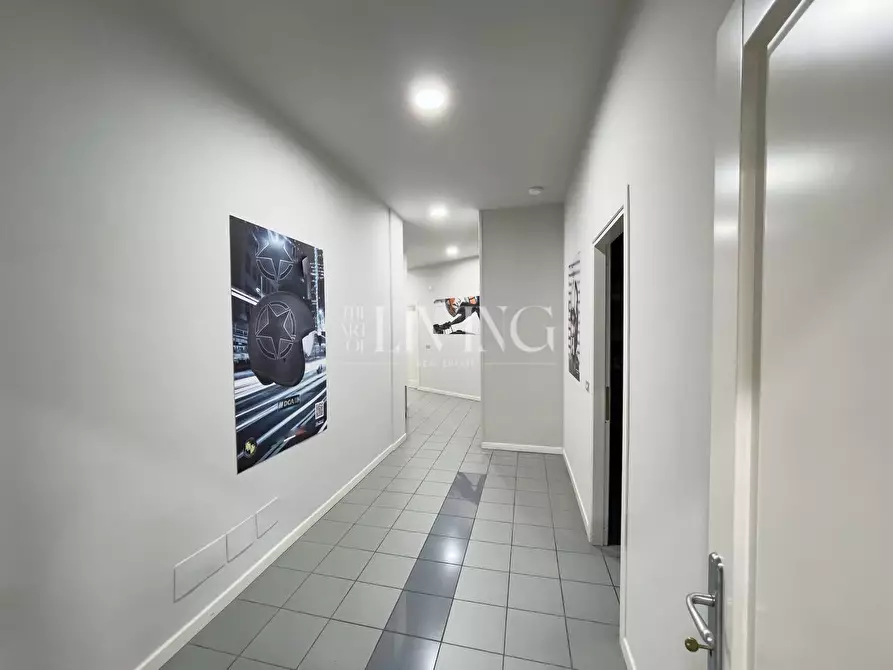 Immagine 5 di Capannone industriale in vendita  a Gallicano