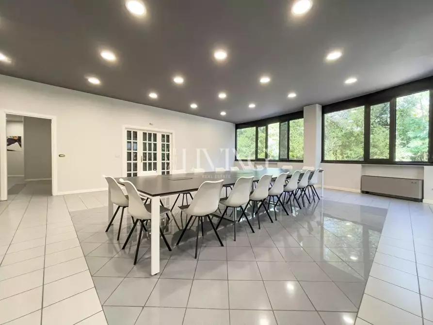 Immagine 4 di Capannone industriale in vendita  a Gallicano