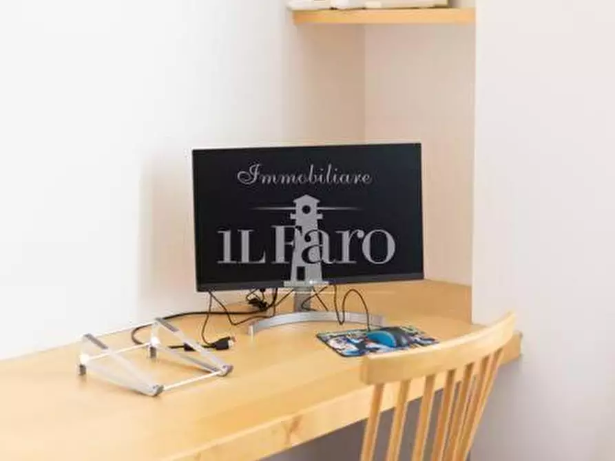 Immagine 15 di Appartamento in vendita  a Signa