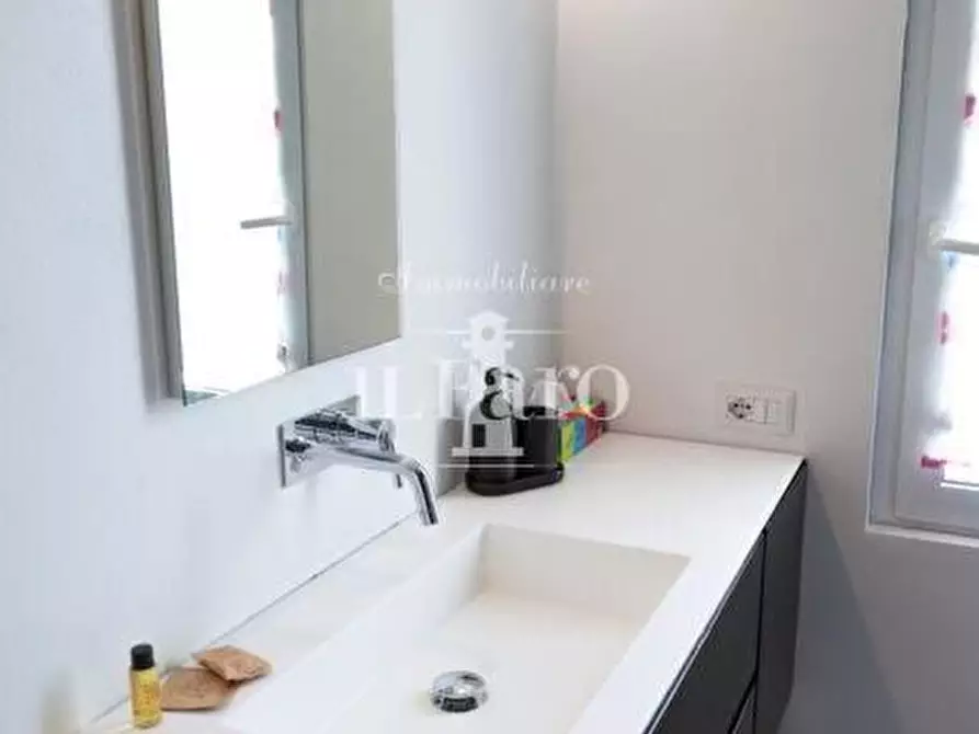 Immagine 16 di Appartamento in vendita  a Signa