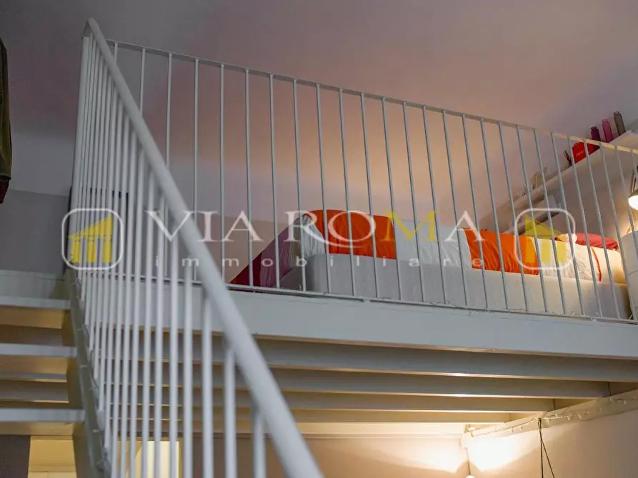 Immagine 4 di Appartamento in vendita  a Lucca