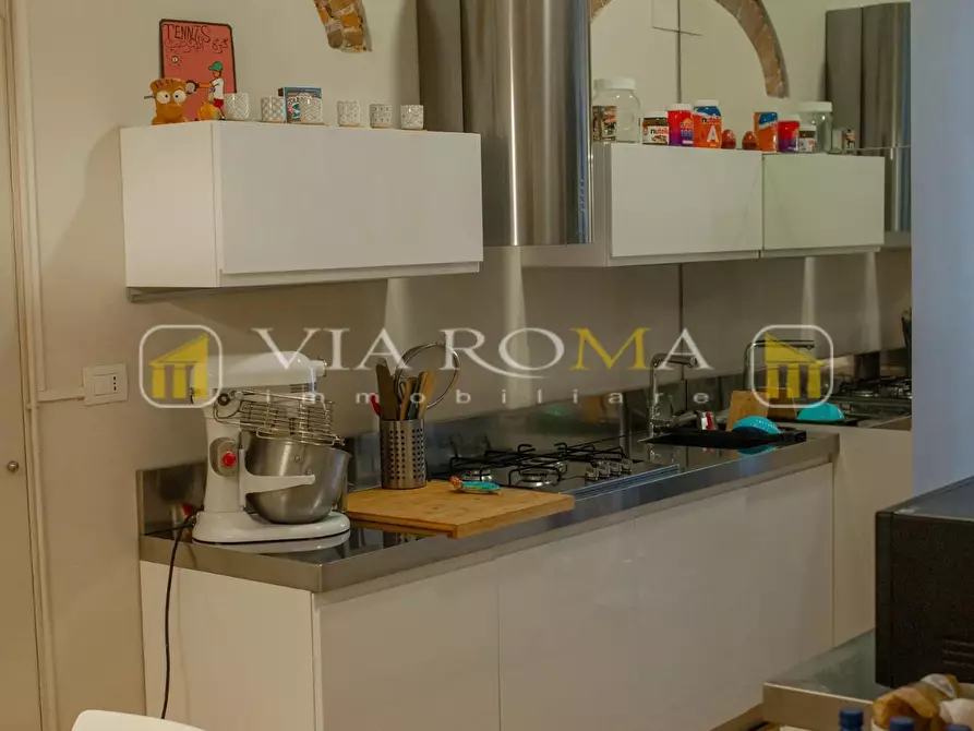 Immagine 14 di Appartamento in vendita  a Lucca