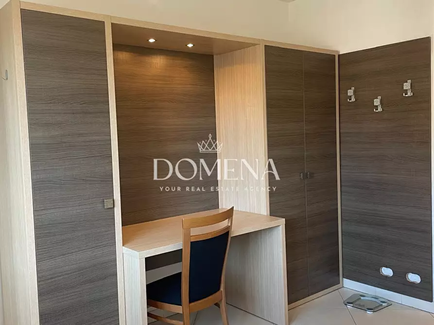 Immagine 11 di Appartamento in vendita  a Siena