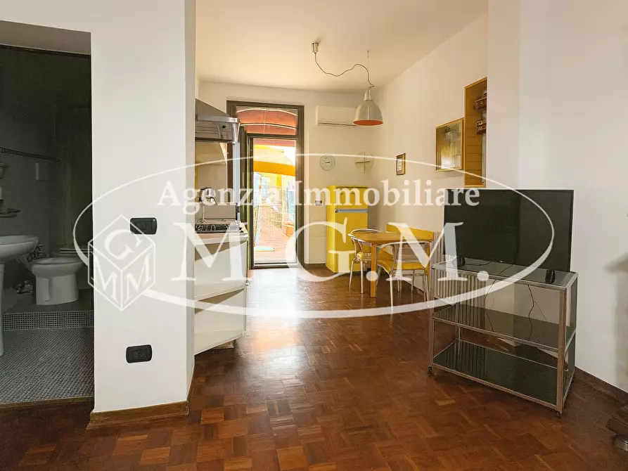 Immagine 7 di Appartamento in affitto  a Pontedera