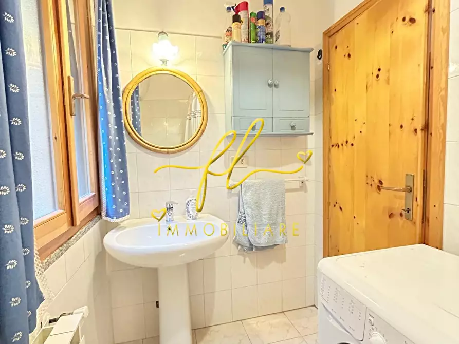 Immagine 5 di Appartamento in vendita  a Marciana