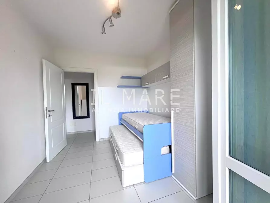 Immagine 10 di Appartamento in vendita  a Massa