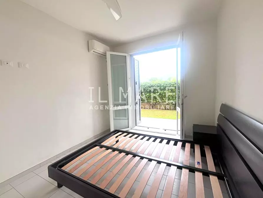 Immagine 8 di Appartamento in vendita  a Massa