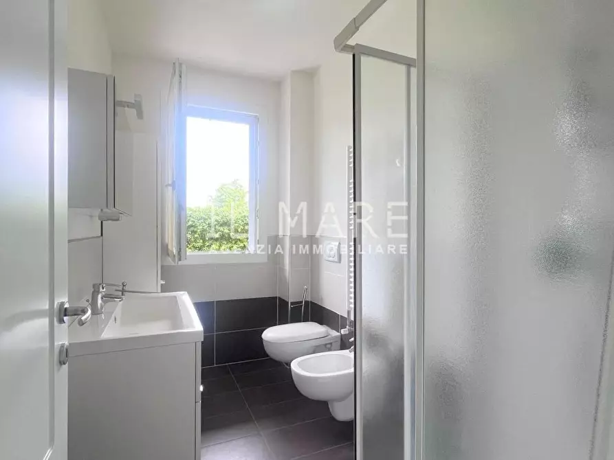 Immagine 12 di Appartamento in vendita  a Massa