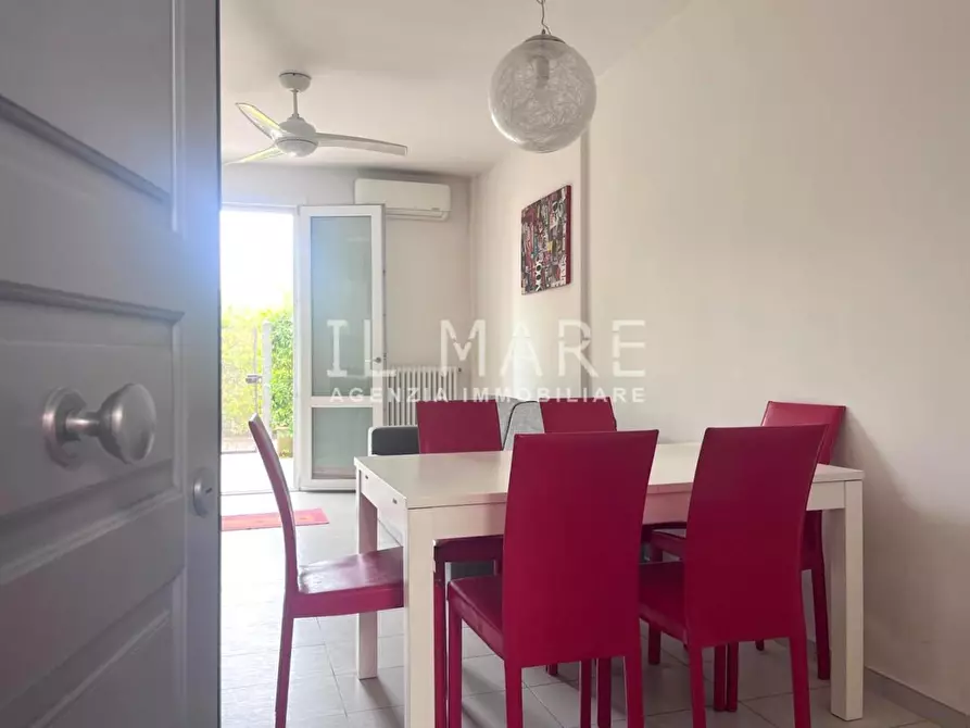 Immagine 5 di Appartamento in vendita  a Massa