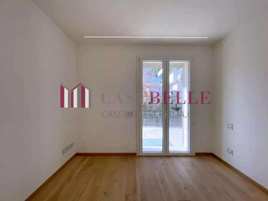 Immagine 9 di Appartamento in vendita  a Viareggio