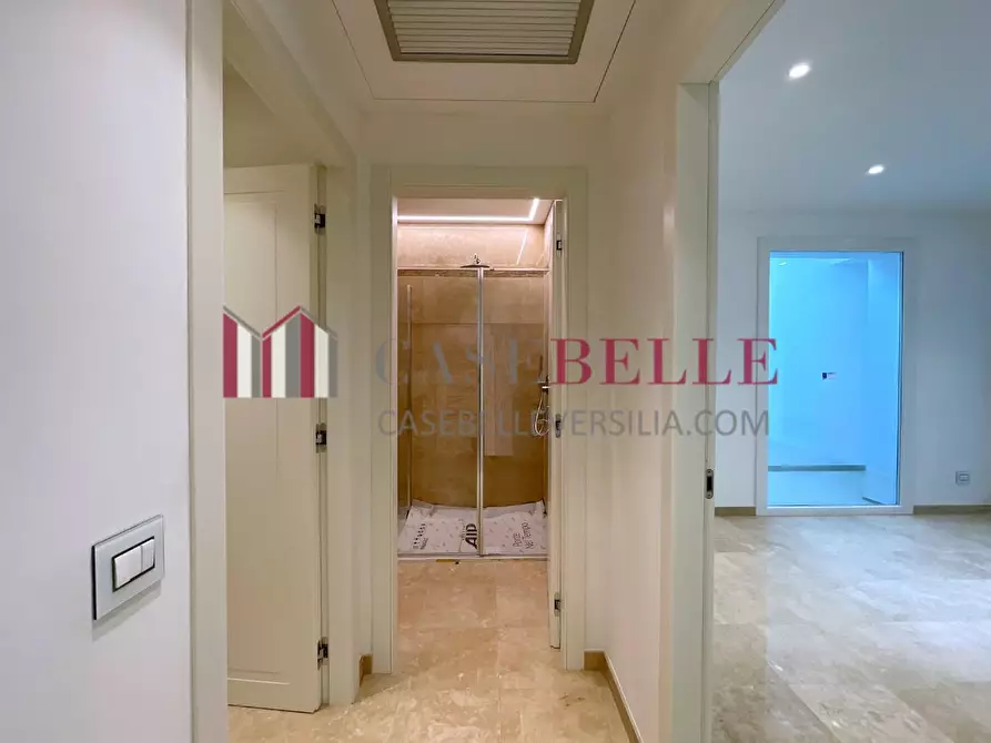 Immagine 31 di Appartamento in vendita  a Viareggio