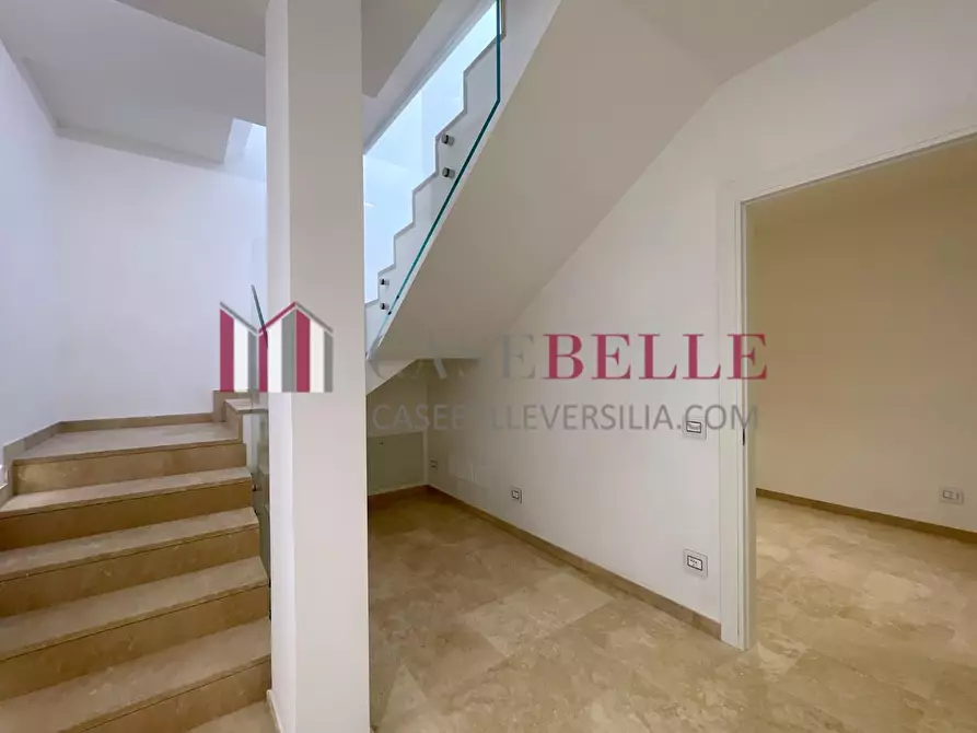 Immagine 38 di Appartamento in vendita  a Viareggio