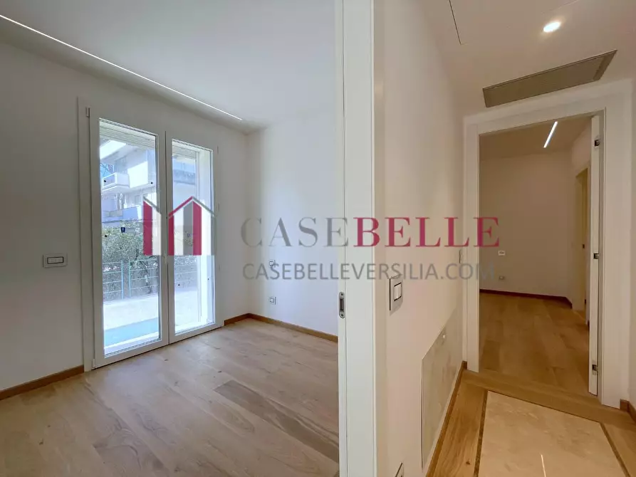 Immagine 8 di Appartamento in vendita  a Viareggio