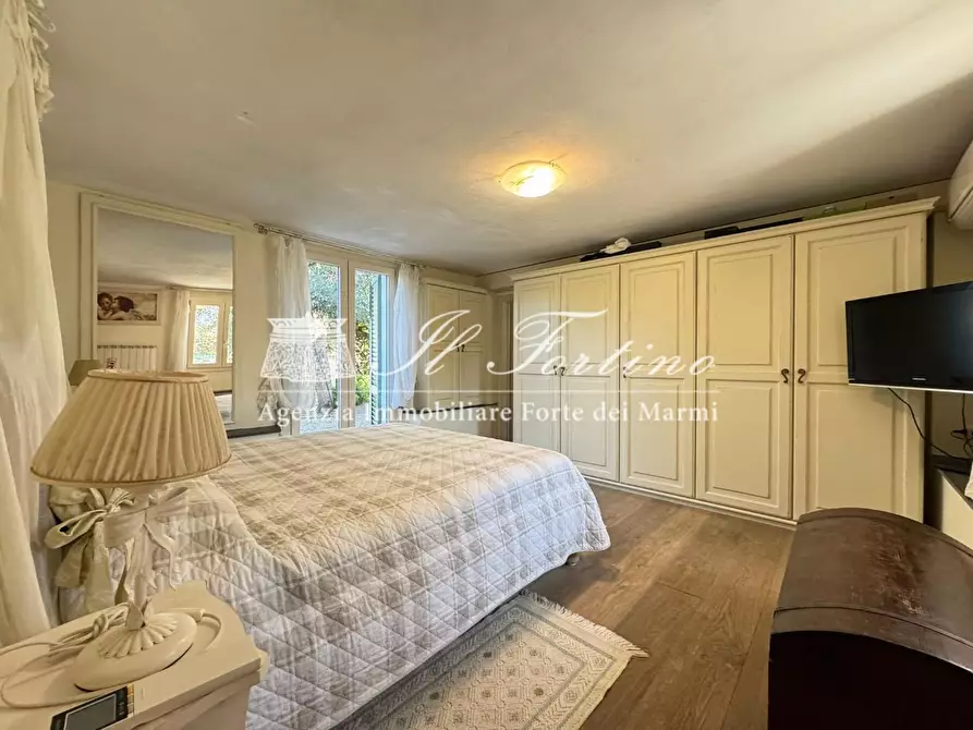 Immagine 17 di Villa in affitto  a Forte Dei Marmi