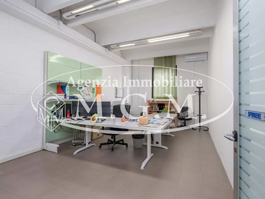 Immagine 13 di Capannone industriale in vendita  a Calcinaia