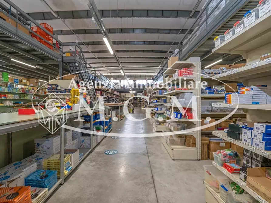 Immagine 19 di Capannone industriale in vendita  a Calcinaia