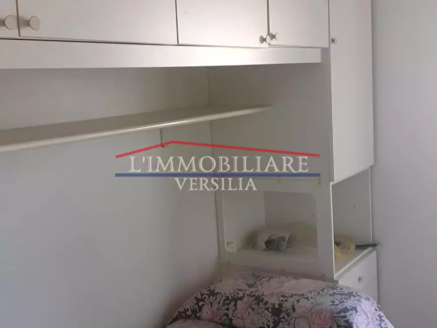 Immagine 11 di Appartamento in vendita  a Massa