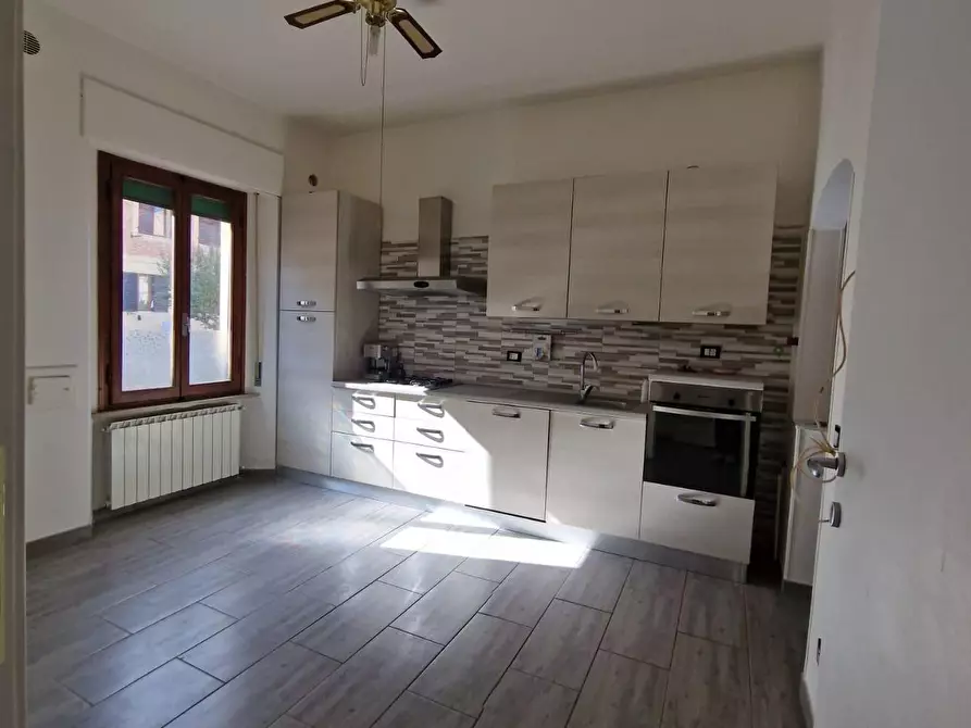 Immagine 3 di Appartamento in vendita  a Poggibonsi