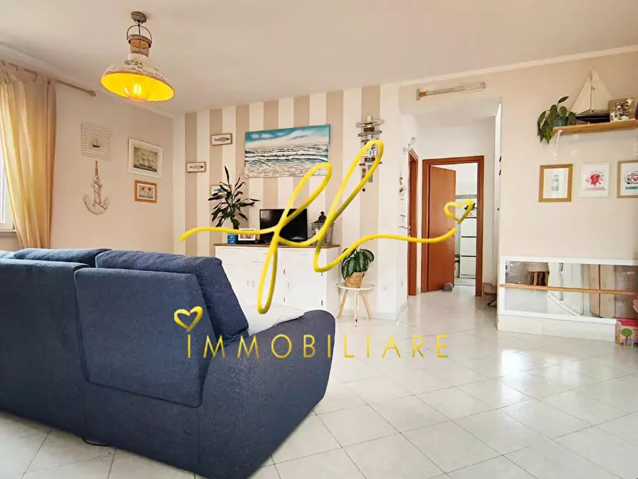 Immagine 3 di Casa quadrifamiliare in vendita  a Rosignano Marittimo