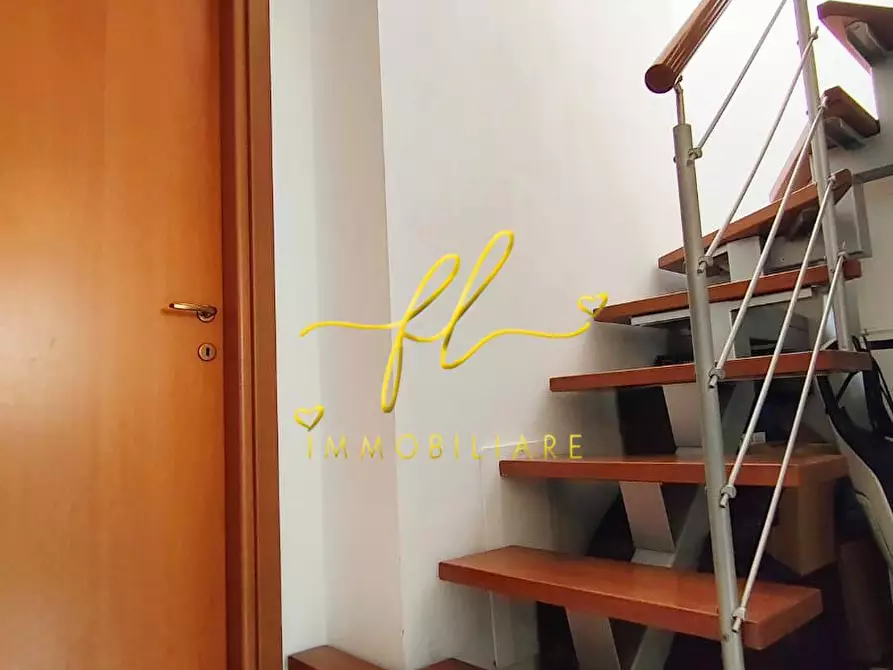 Immagine 12 di Casa quadrifamiliare in vendita  a Rosignano Marittimo